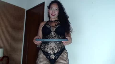 lilithphillis1 online show from May 13, 5:30 pm