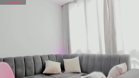 Snapshot of lilithrose_2 chatting on January 16, 3:46 pm lilithrose_2 online show from January 16, 3:46 pm
