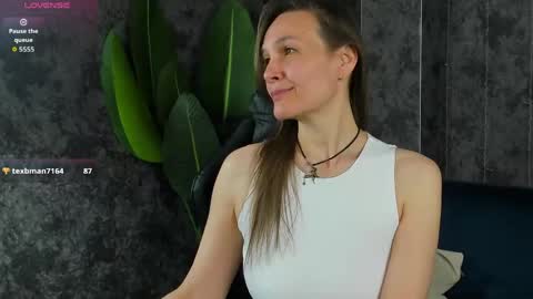 lillian_white1 online show from May 23, 1:04 am