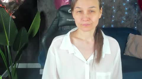 lillian_white1 online show from February 27, 1:05 am