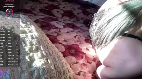 Amelia online show from May 24, 1:43 pm