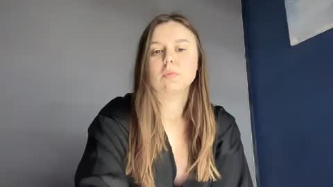 Lily online show from October 10, 10:20 am