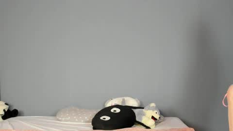 lillie_berry online show from May 26, 4:34 am
