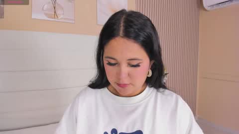 Lizeth follow me in my igimlilycute 3 online show from May 17, 4:00 am