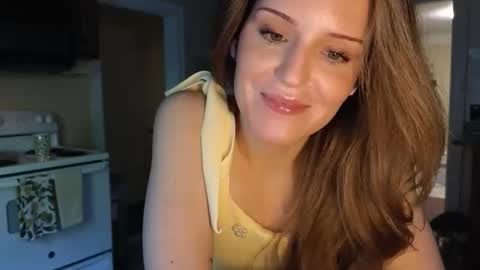 lilly_adams88 online show from May 11, 10:51 pm