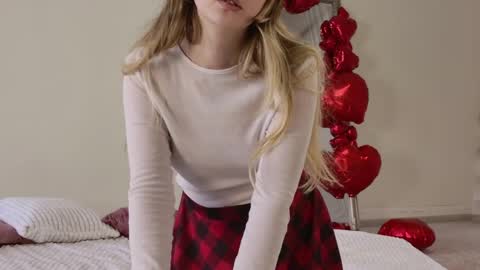 Lilly online show from March 31, 1:44 pm