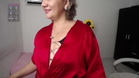 Lilly online show from December 27, 12:12 pm