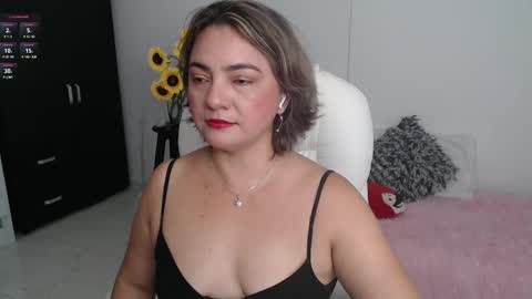 Lilly online show from February 18, 12:06 pm