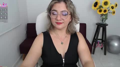 Lilly online show from September 14, 2:48 pm