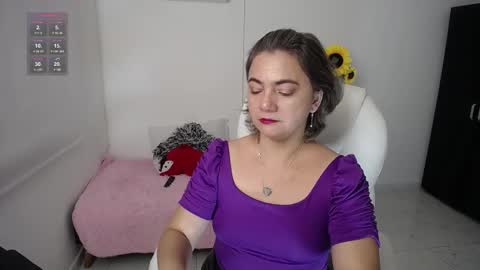Lilly online show from December 28, 1:17 pm