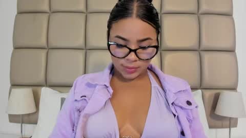 Lilly  online show from May 25, 4:11 am