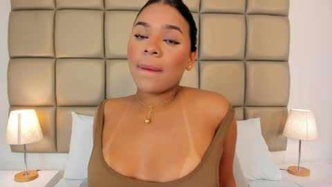 Lilly  online show from May 20, 3:36 am