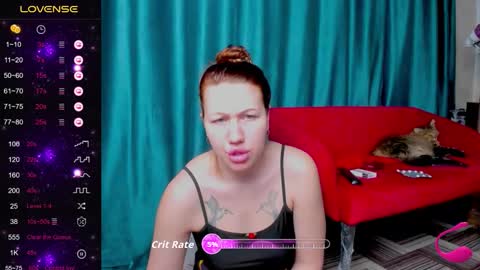 lillylover_ online show from October 2, 1:43 am