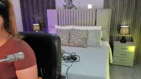 Lilly Ortiz online show from July 28, 7:26 pm