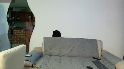 vanessa online show from October 7, 12:37 am