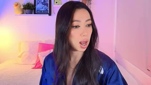 just lily online show from November 19, 9:48 pm