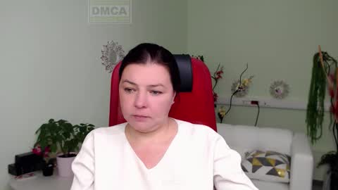 Lily online show from October 20, 4:59 am