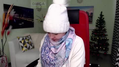 Lily online show from December 23, 8:29 am