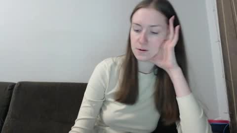 lily_love_x online show from May 26, 12:21 am