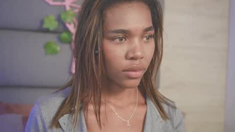 Lily Miiller online show from November 21, 9:50 pm