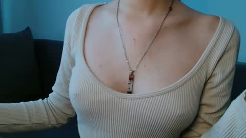 small lily online show from May 4, 2:10 pm