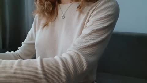 small lily online show from May 16, 10:36 am