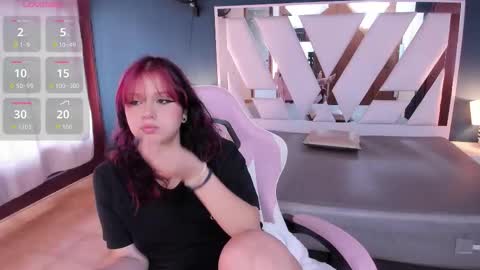 lily_te3n online show from March 17, 6:45 pm