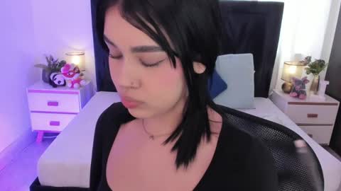 LilyWoodz online show from May 26, 7:24 pm