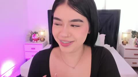 LilyWoodz online show from May 14, 7:19 pm
