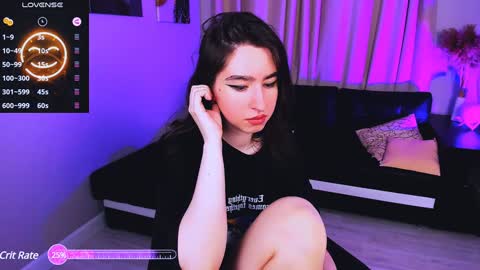 Snapshot of lily_xbaby chatting on December 6, 6:59 am LILY online show from December 6, 6:59 am