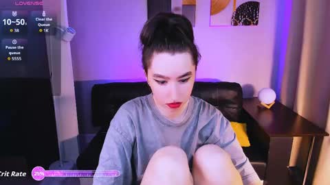 LILY online show from May 13, 2:23 pm
