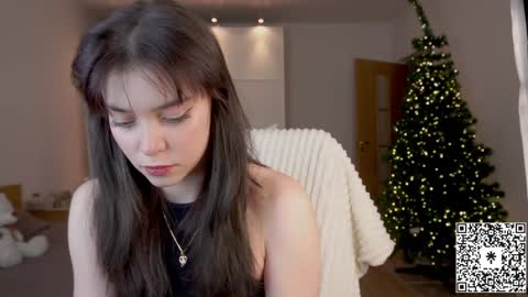 Lily   online show from December 16, 3:43 pm