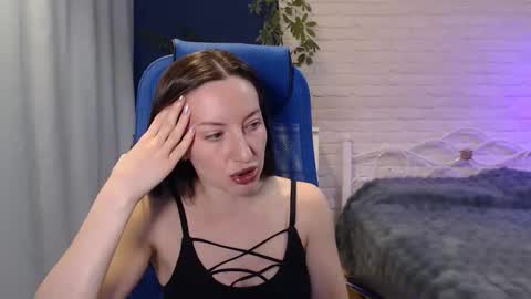 Lily online show from October 7, 5:34 am