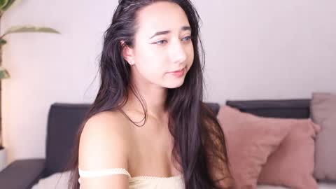 Snapshot of lilyminx chatting on September 21, 12:59 pm -- My Wishlist online show from September 21, 12:59 pm