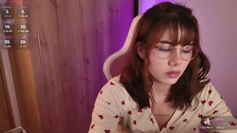 lily help me to collect more cosplay online show from December 15, 3:56 am