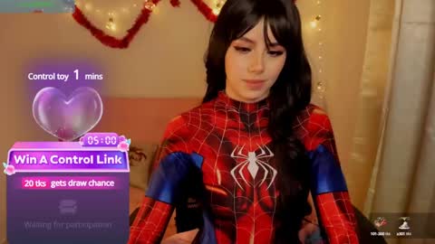 Snapshot of lilyrouse_ chatting on December 23, 4:55 am lily help me to collect more cosplay online show from December 23, 4:55 am