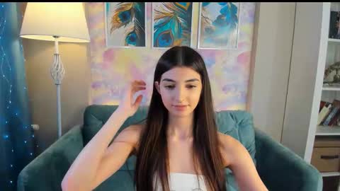 Lily online show from December 20, 2:10 pm