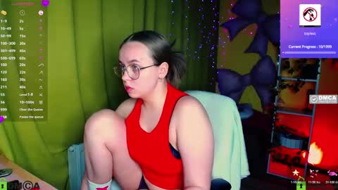 Lily online show from April 27, 11:46 pm