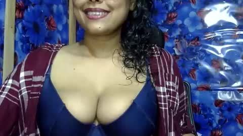limaakter246618 online show from May 17, 2:27 pm