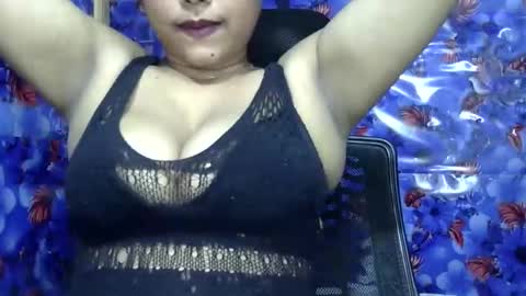 limaakter246618 online show from May 8, 5:38 pm
