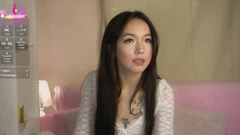 Snapshot of lin_kun chatting on September 17, 6:06 pm Lin Use menu to play with me online show from September 17, 6:06 pm