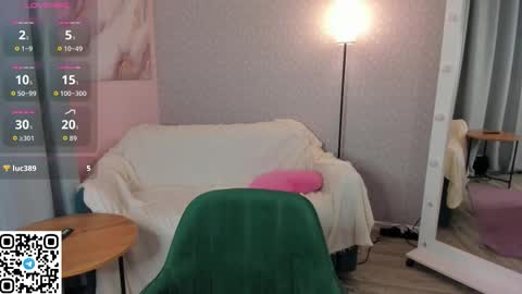 Lina blueeyed    GMT3 1100-1700 Mon Wed Thu Sat Sun online show from October 21, 9:46 am