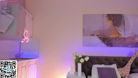 Lina blueeyed    GMT3 1100-1700 Mon Wed Thu Sat Sun online show from April 5, 9:19 am