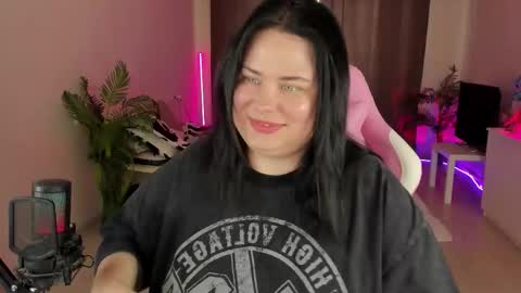 lina_linx online show from September 19, 6:56 am
