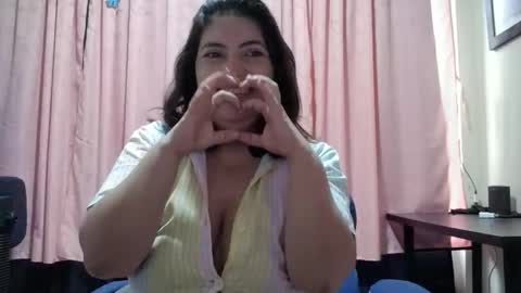 Lina Mara99 online show from March 5, 11:50 am