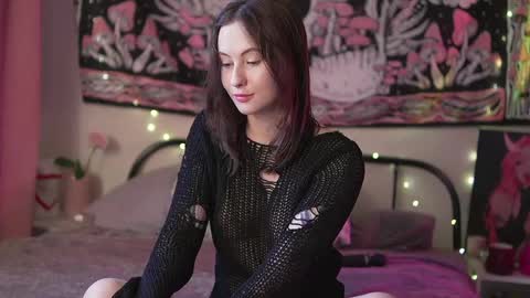 Lina -  online show from April 4, 5:39 am