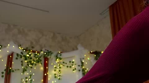Snapshot of lina_n_kitty chatting on February 17, 5:12 pm Lina - online show from February 17, 5:12 pm