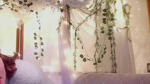 Snapshot of lina_n_kitty chatting on January 23, 4:27 pm Lina - online show from January 23, 4:27 pm
