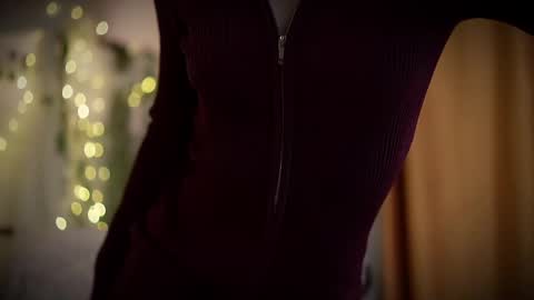 Snapshot of lina_n_kitty chatting on March 1, 5:27 pm Lina - online show from March 1, 5:27 pm
