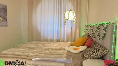 LINA online show from May 25, 1:04 am